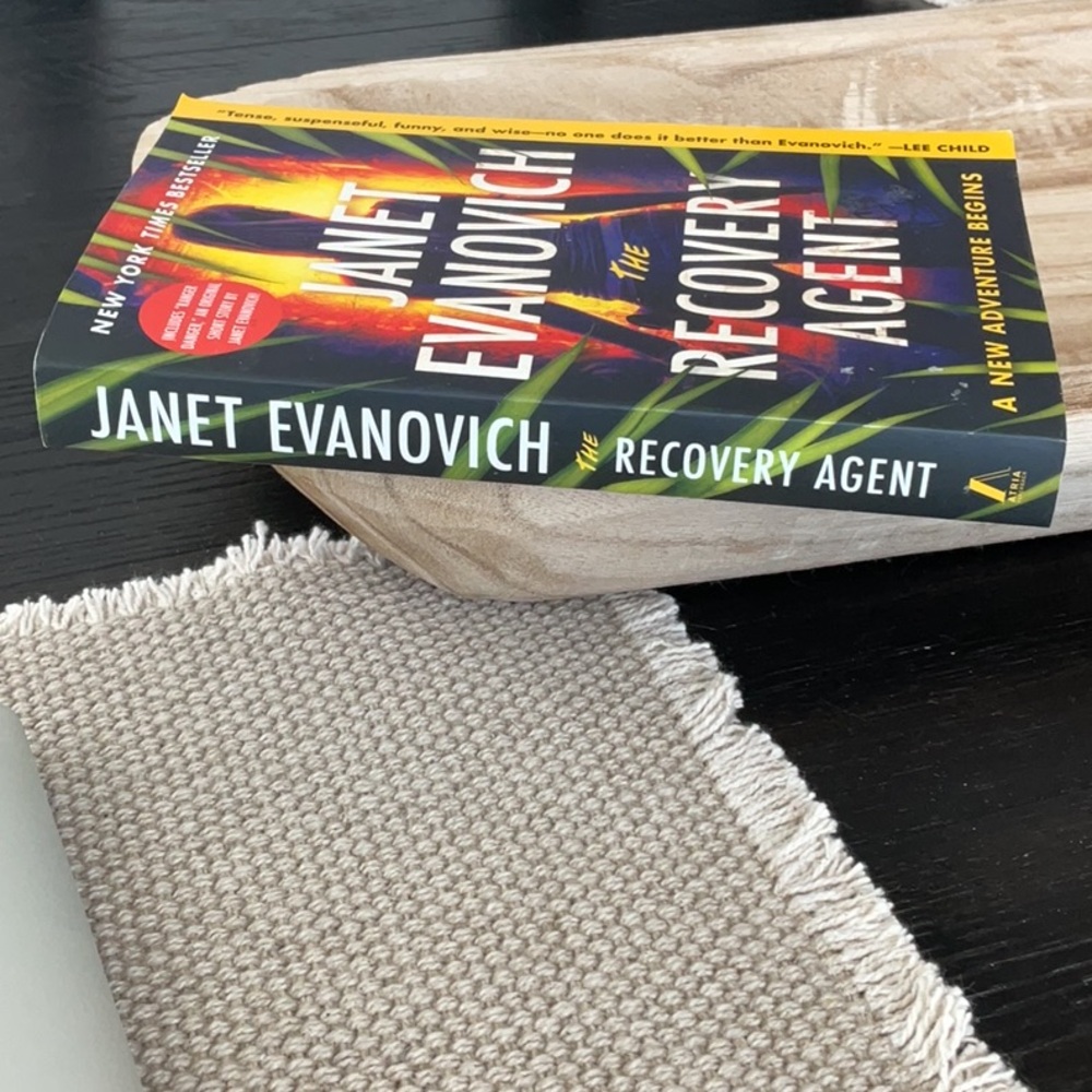 Janet Evanovich Book - Picture 8 of 8